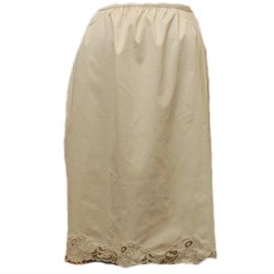 Another damn VTG Vanity Fair slip